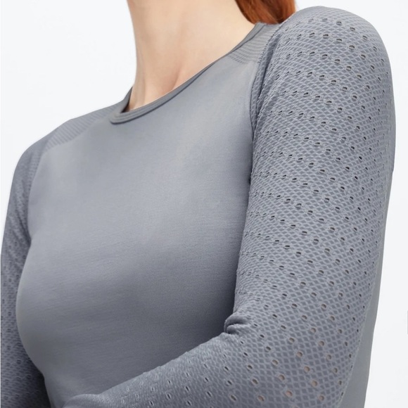 Fabletics Sync Seamless Long-Sleeve Top in Steel NWT Medium - Picture 3 of 6